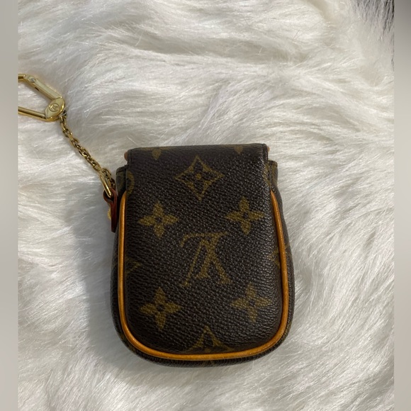 LV authentic Limited Key pouch in monogram - Picture 2 of 16